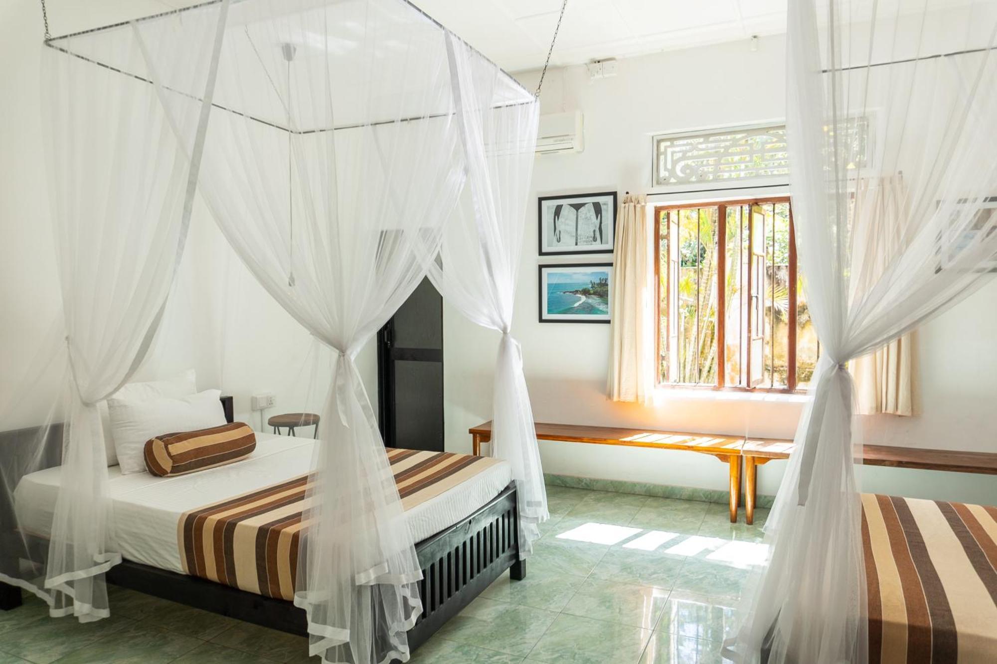 Lotus Surf And Wellness Lejlighed Ahangama Eksteriør billede