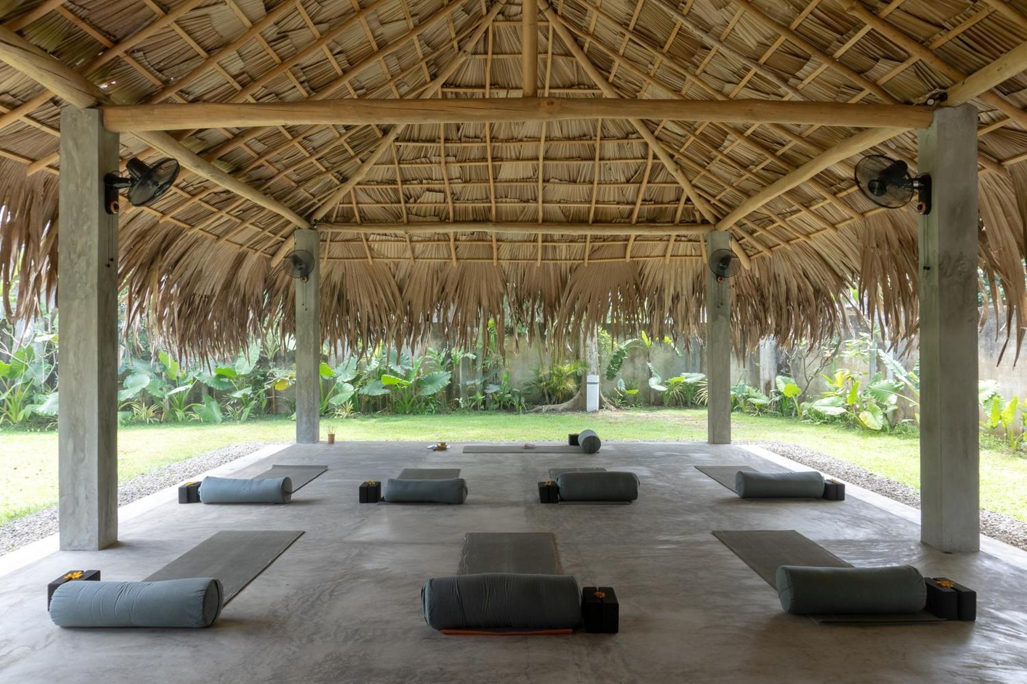Lotus Surf And Wellness Lejlighed Ahangama Eksteriør billede